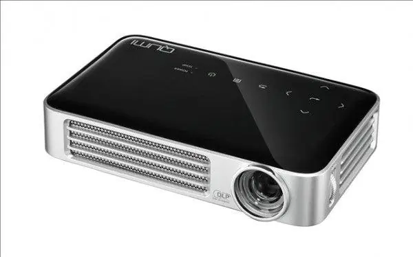 Prezzo Scontato VIVITEK Qumi Q8 Videoproiettore Tascabile 3D LED DLP 1080P, 1.920x1.800, 1.000 Lumen - NERO