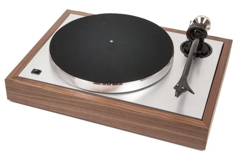 PRO-JECT The Classic giradischi con braccio a sandwich da 9" in carbonio/alluminio, NOCE Reso Gratuito