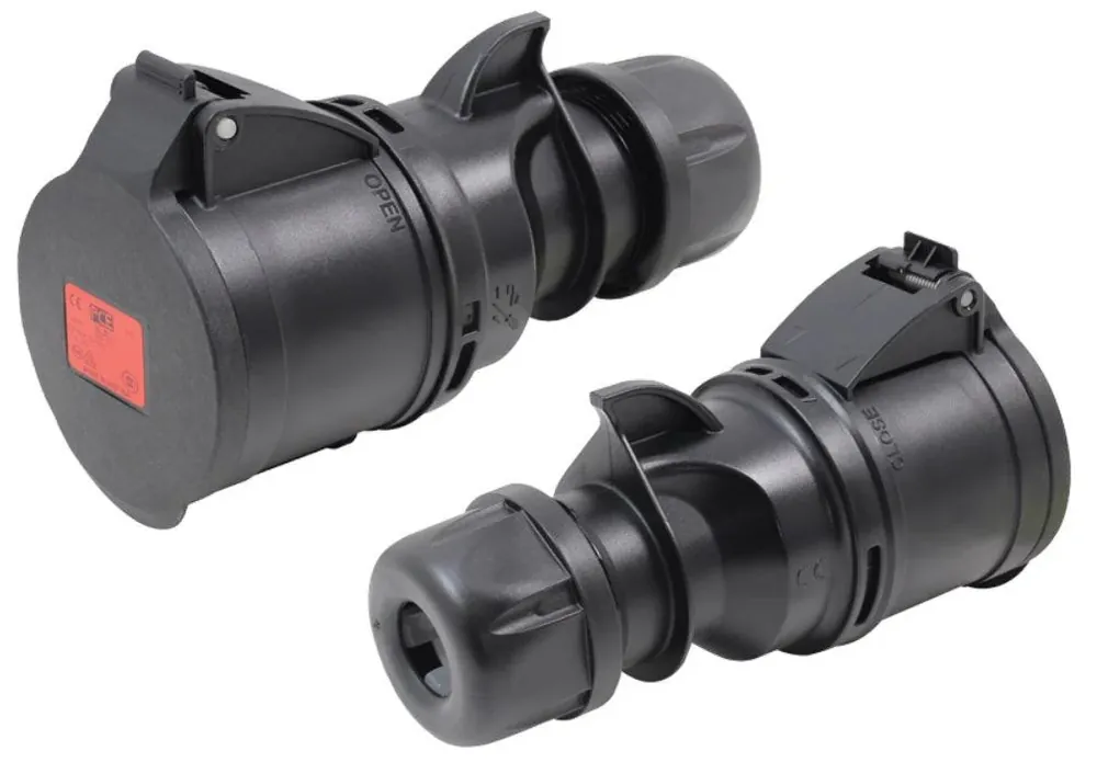Sconto PCE-225-6XS PRESA CEE 32A 5P (3P+N+T) 415V IP44 5 POLI FEMMINA NERA MIDNIGHT SERIE BLACK SOCKET